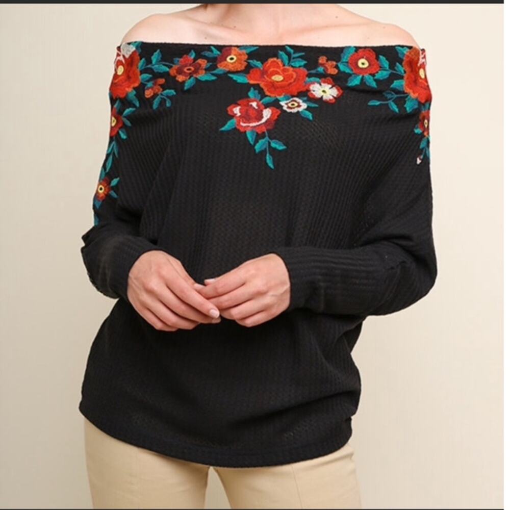 Umgee Floral Embroidered Waffle Knit Off Shoulder Sweater Size Large